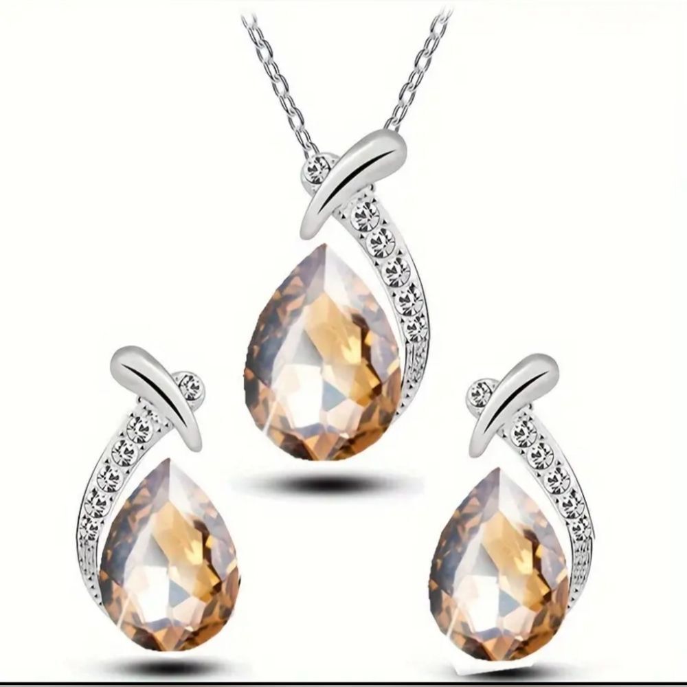 3 pc Beautiful Silver Tone Fashion Jewelry Set